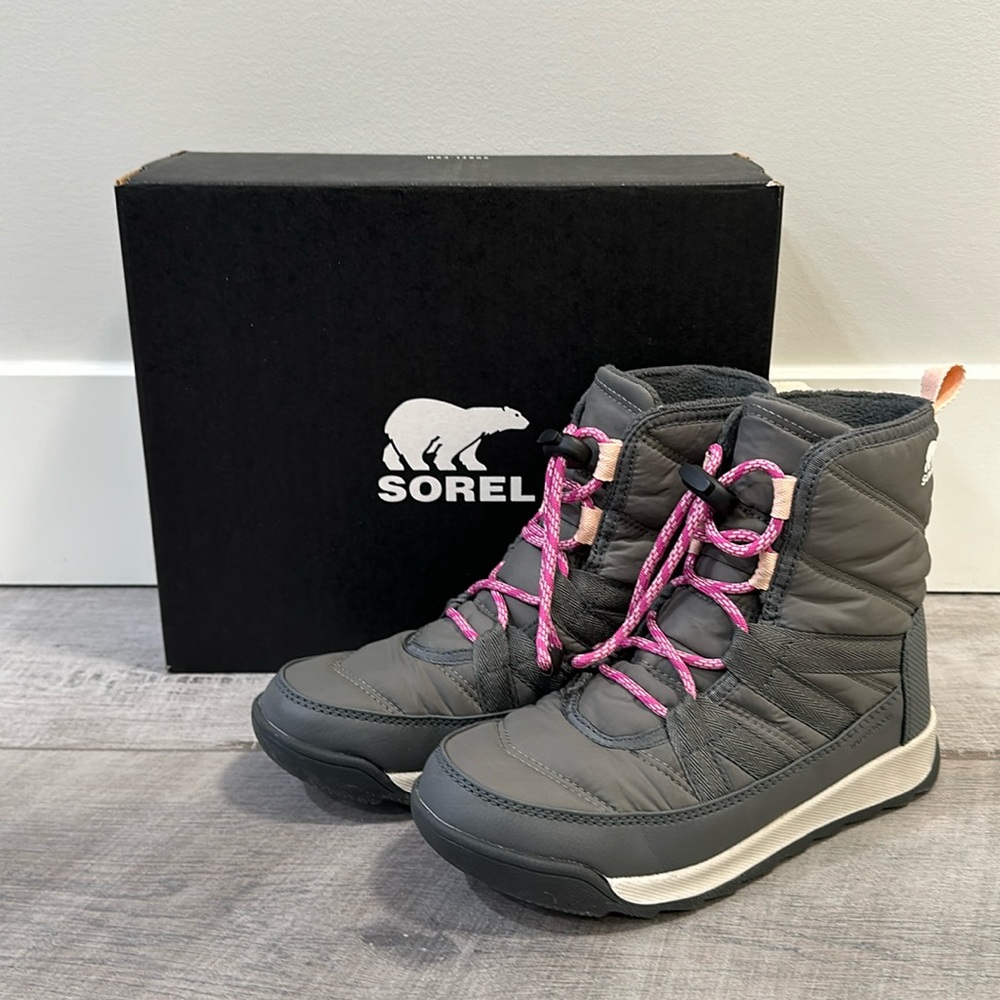 New Youth Sorel Whitney ll Short Lace WP